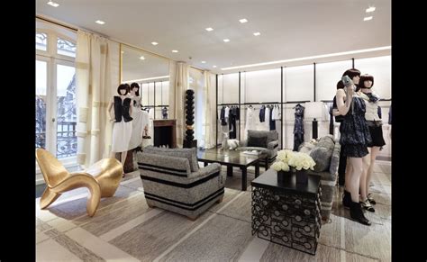 chanel boutique paris fire|chanel's montaigne boutique.